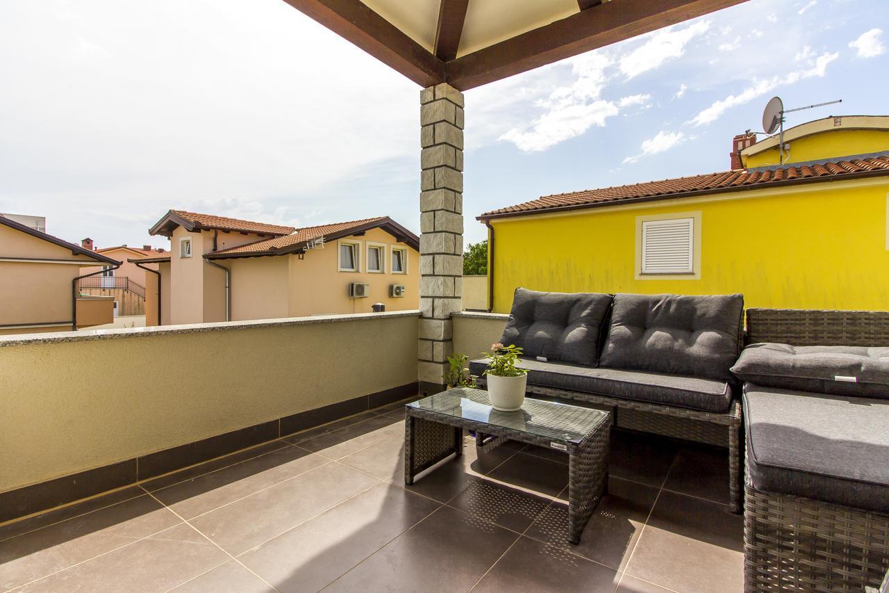 Appartamento Apartman Maxim Pola Esterno foto